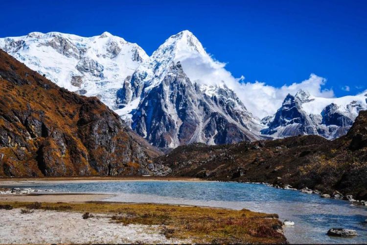Kanchenjunga Region Tour